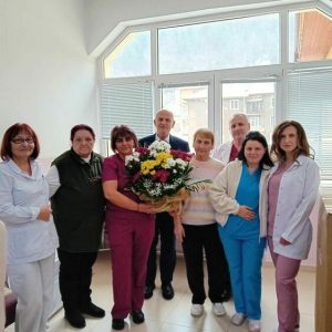 Ново специализирано легло за новородени получи АГ отделението в Мадан